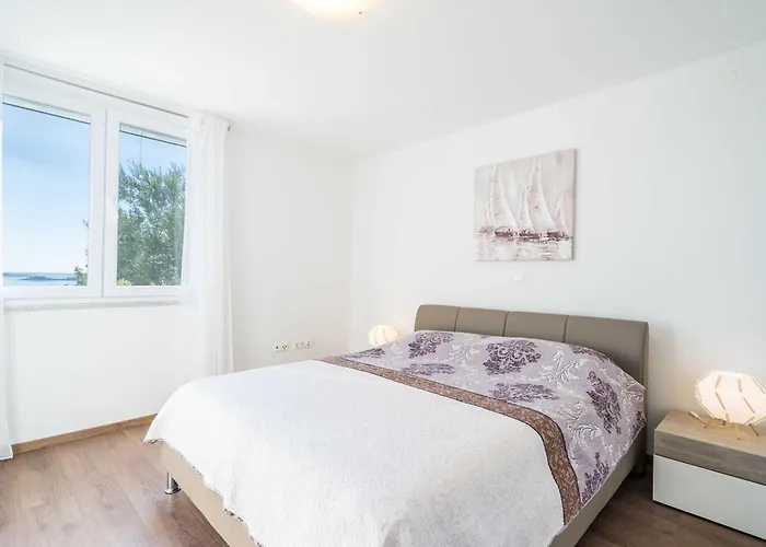 Apartments Marnic