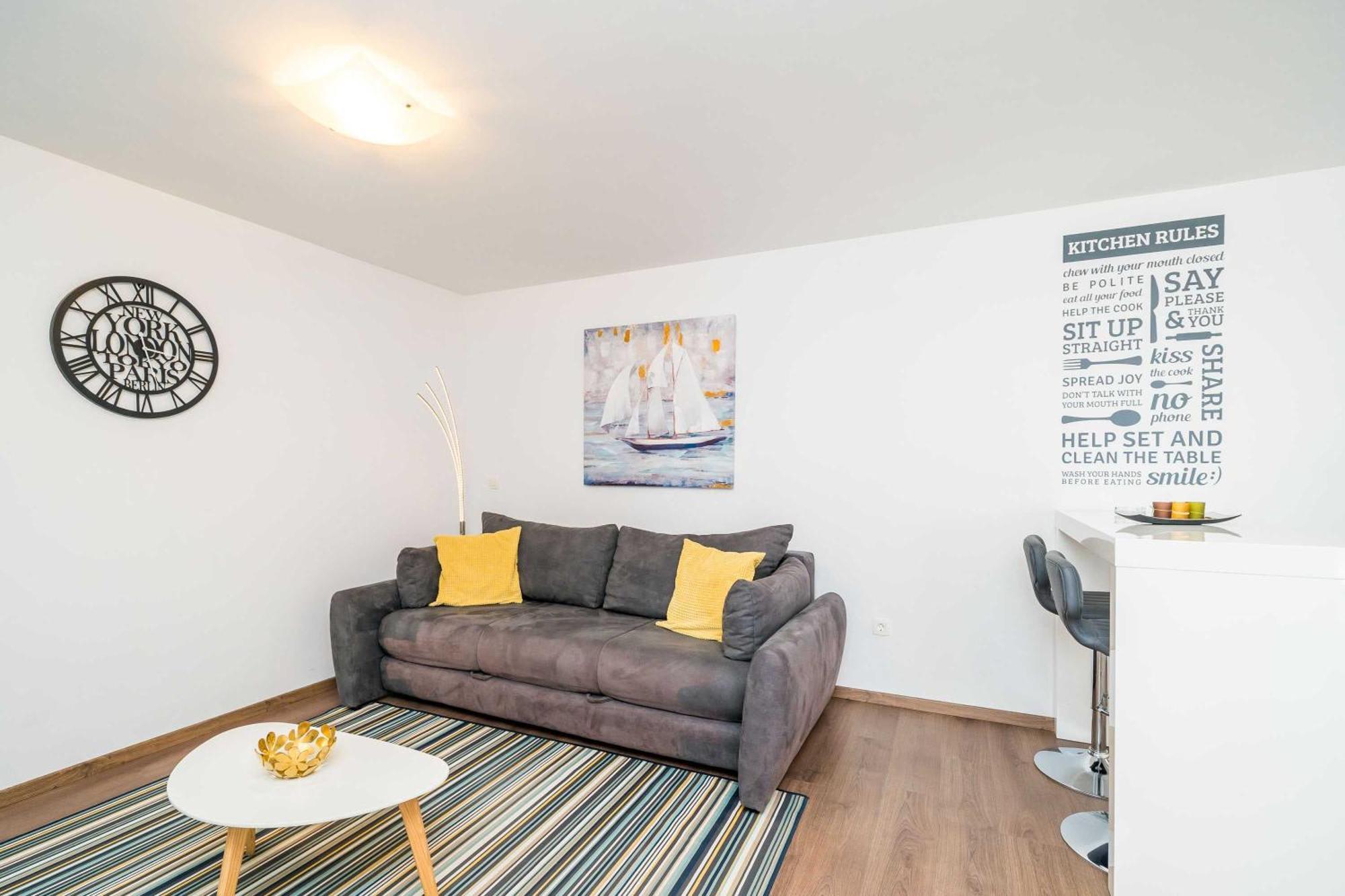 Apartment Marnic *